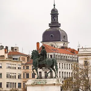https://dify-dauphin-part-dieu.hotels-rhonealpes.com